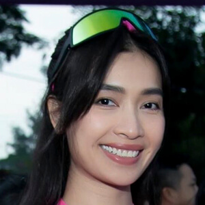 Ái Phương Headshot 6 of 6