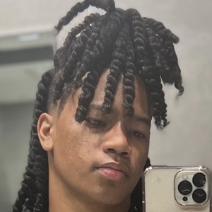 _.td0pe Headshot 9 of 10