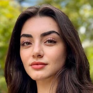 Özge Törer Headshot 10 of 10