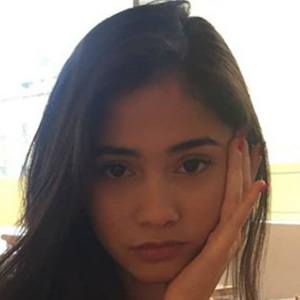 Aaliyah De Gracia Headshot 5 of 10