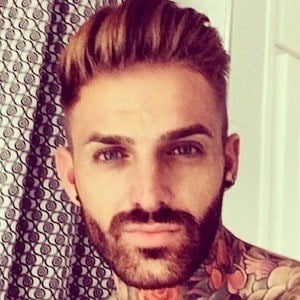 Aaron Chalmers Headshot