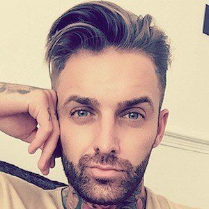 Aaron Chalmers Headshot