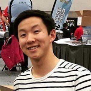 Aaron Zheng Headshot