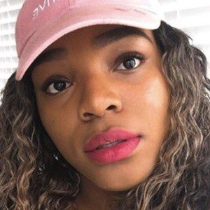 Abayomi Robinson Headshot
