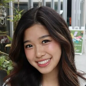 Abbi-Hope Jihye Park Headshot 6 of 6