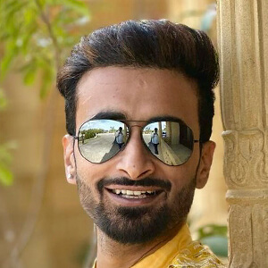 Abhinav Anand Headshot 5 of 6