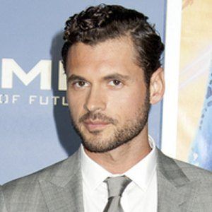 Adan Canto - Bio, Family, Trivia | Famous Birthdays
