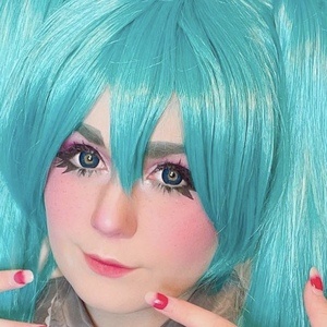 addyharajuku - Age, Family, Bio | Famous Birthdays