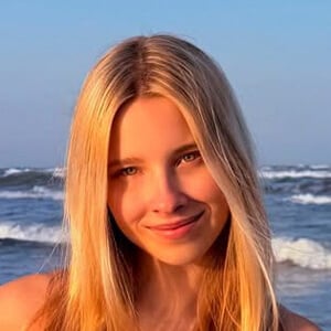 Adia Ava Headshot 6 of 6