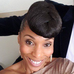 Adina Howard Headshot 4 of 5