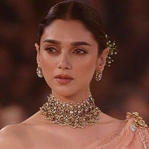 Aditi Rao Hydari Headshot 5 of 10