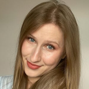 Adrianna Kalisz Headshot 2 of 3
