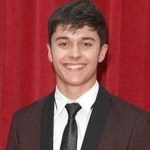 duckworth aedan hollyoaks actor passes search 5day