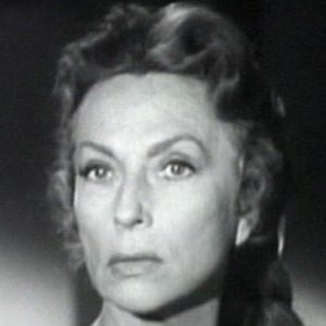 Agnes Moorehead Headshot 5 of 6