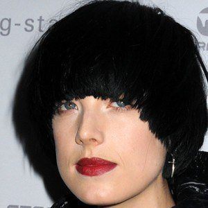 Agyness Deyn - Bio, Family, Trivia | Famous Birthdays
