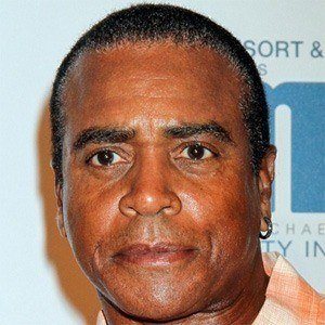 Ahmad Rashad - Bio, Family, Trivia | Famous Birthdays