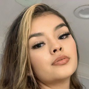 Aileen Muñoz Headshot