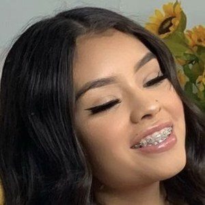 Aileen Muñoz Headshot