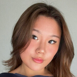 Aimee Chia Headshot 2 of 2