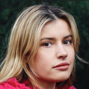 Aimee Kelly Headshot 9 of 9