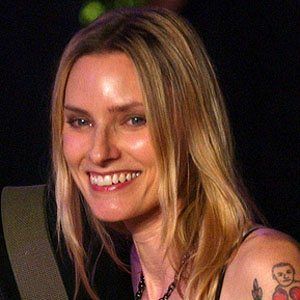 Aimee Mann - Bio, Family, Trivia | Famous Birthdays