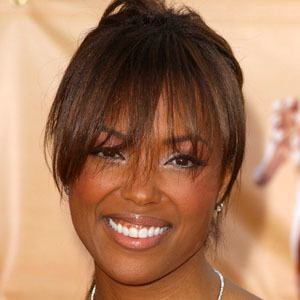 Aisha Tyler Headshot 8 of 10