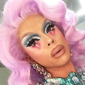 Aja Kween Headshot 5 of 10