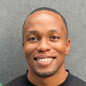 Akani Simbine Headshot 2 of 6