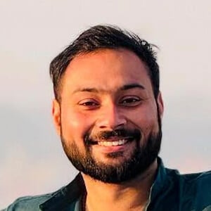 Akash Panwar Headshot 3 of 4