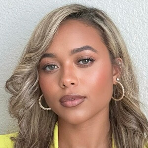 Aketra Sevillian Headshot 5 of 16