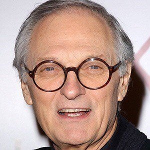 Alan Alda - Bio, Family, Trivia | Famous Birthdays