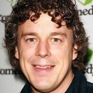 Alan Davies Headshot 3 of 6