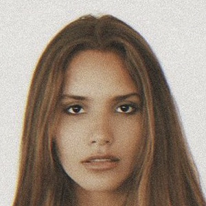 Alejandra Efimer at age 26