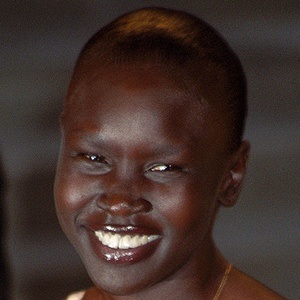 Alek Wek Headshot 9 of 9