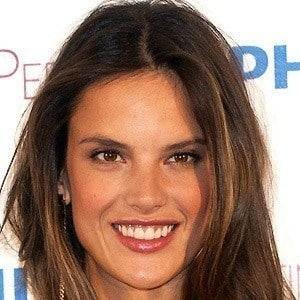 Alessandra Ambrósio at age 30