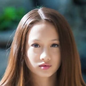 Alessandra Liu - Edad, Familia, Biografía | Famous Birthdays