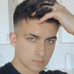 Alex Hernandez Headshot