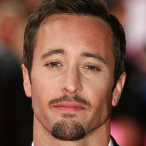 Alex O'Loughlin at age 33