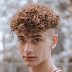 Alex Siero - Age, Family, Bio | Famous Birthdays