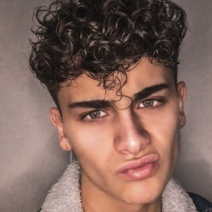 Alex Siero Headshot