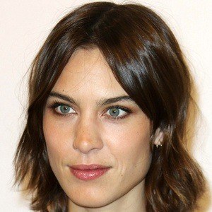 Alexa Chung Headshot 8 of 10