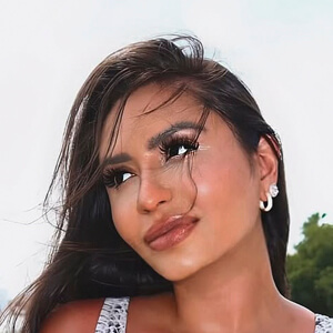 Alexa Kiana Headshot 5 of 5