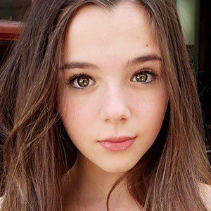 Alexa Nisenson - Age, Family, Bio | Famous Birthdays