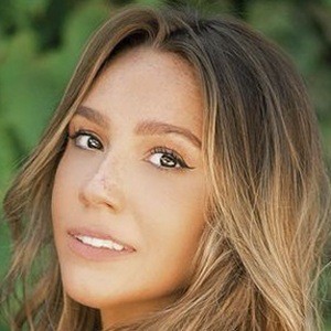 Alexandra Stewart Headshot 7 of 10