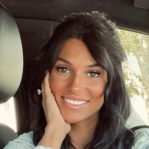 Alexia Breedlove Headshot 3 of 6