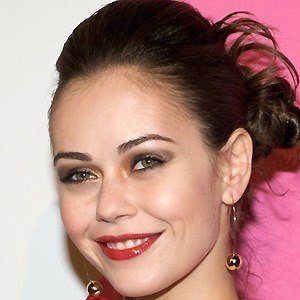 Alexis Dziena - Bio, Family, Trivia Famous Birthdays