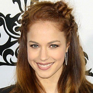 Alexis Knapp at age 26