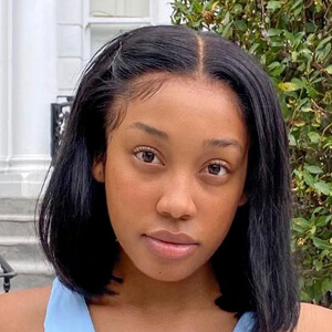 Alexis Sparks Headshot 4 of 10