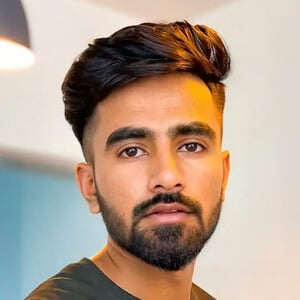 Alfaz Sumra Headshot 4 of 9