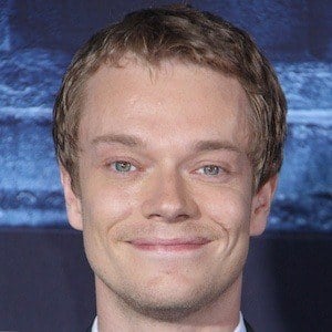 Alfie Allen at age 29